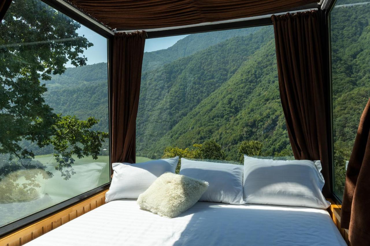 Woodpecker Ვუდფექერი Villa Batumi Eksteriør billede