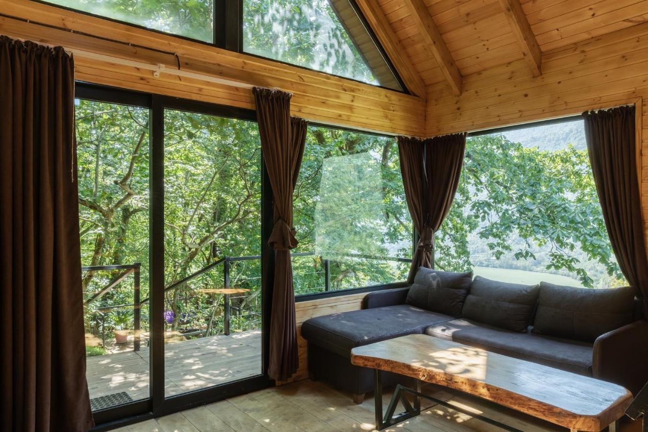 Woodpecker Ვუდფექერი Villa Batumi Eksteriør billede