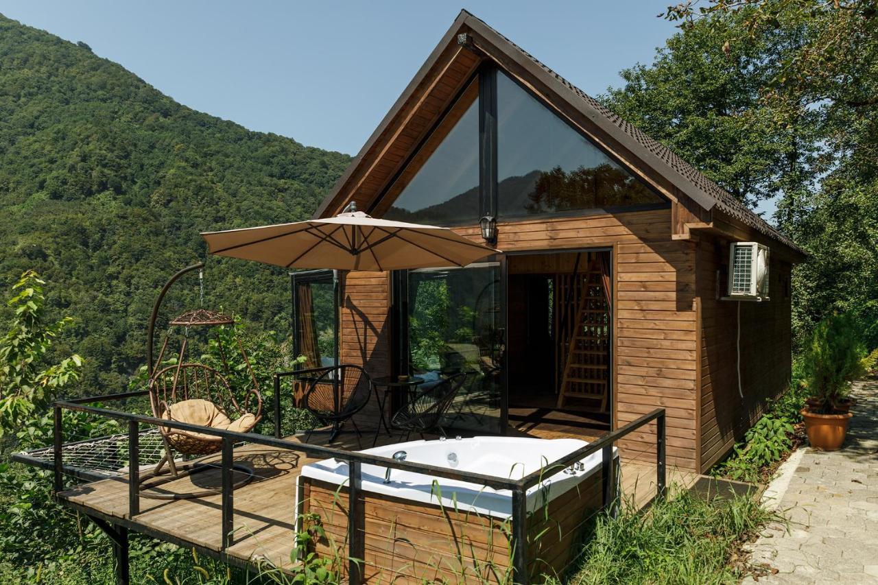 Woodpecker Ვუდფექერი Villa Batumi Eksteriør billede