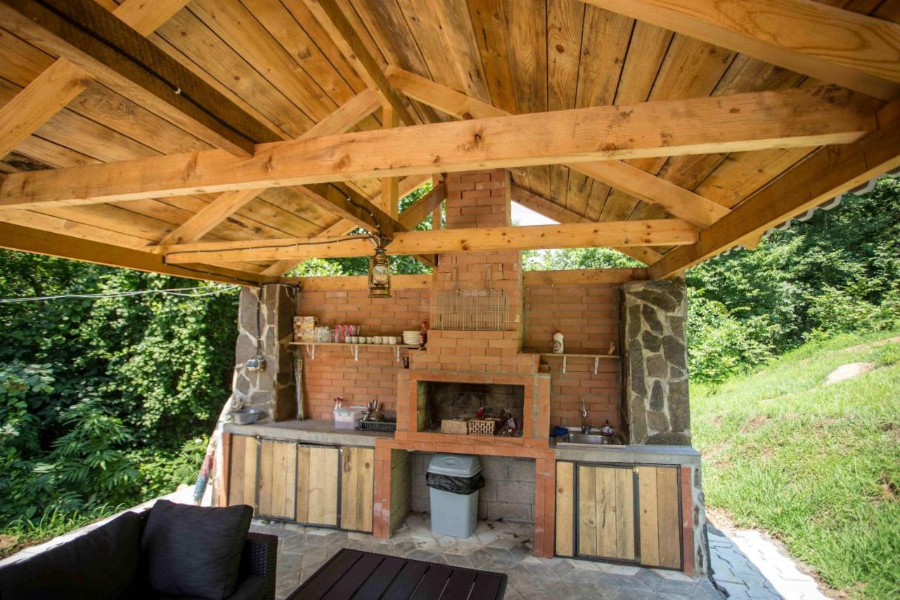 Woodpecker Ვუდფექერი Villa Batumi Eksteriør billede