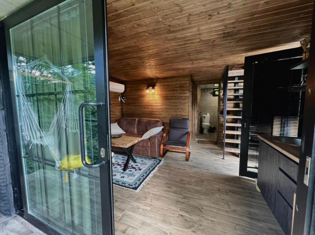 Woodpecker Ვუდფექერი Villa Batumi Eksteriør billede