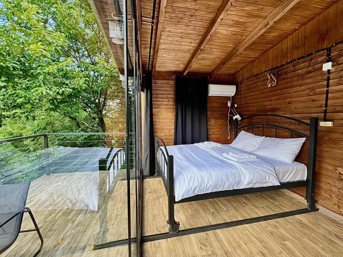 Woodpecker Ვუდფექერი Villa Batumi Eksteriør billede
