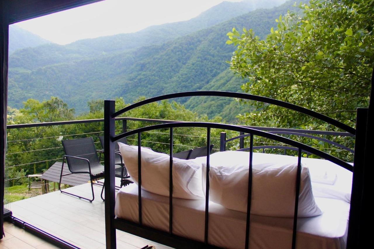 Woodpecker Ვუდფექერი Villa Batumi Eksteriør billede